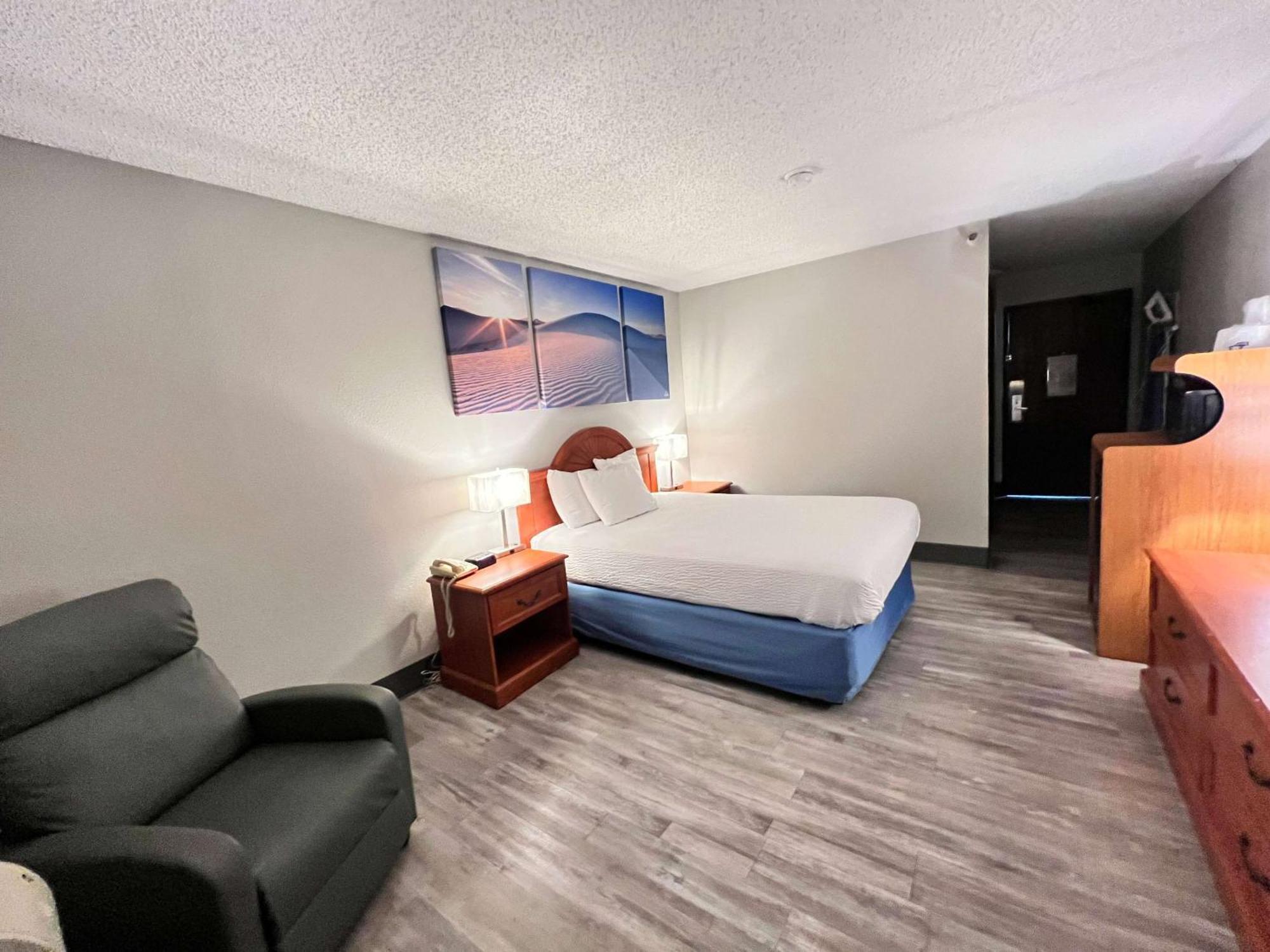 Clearfield Antelope Inn & Suites מראה חיצוני תמונה