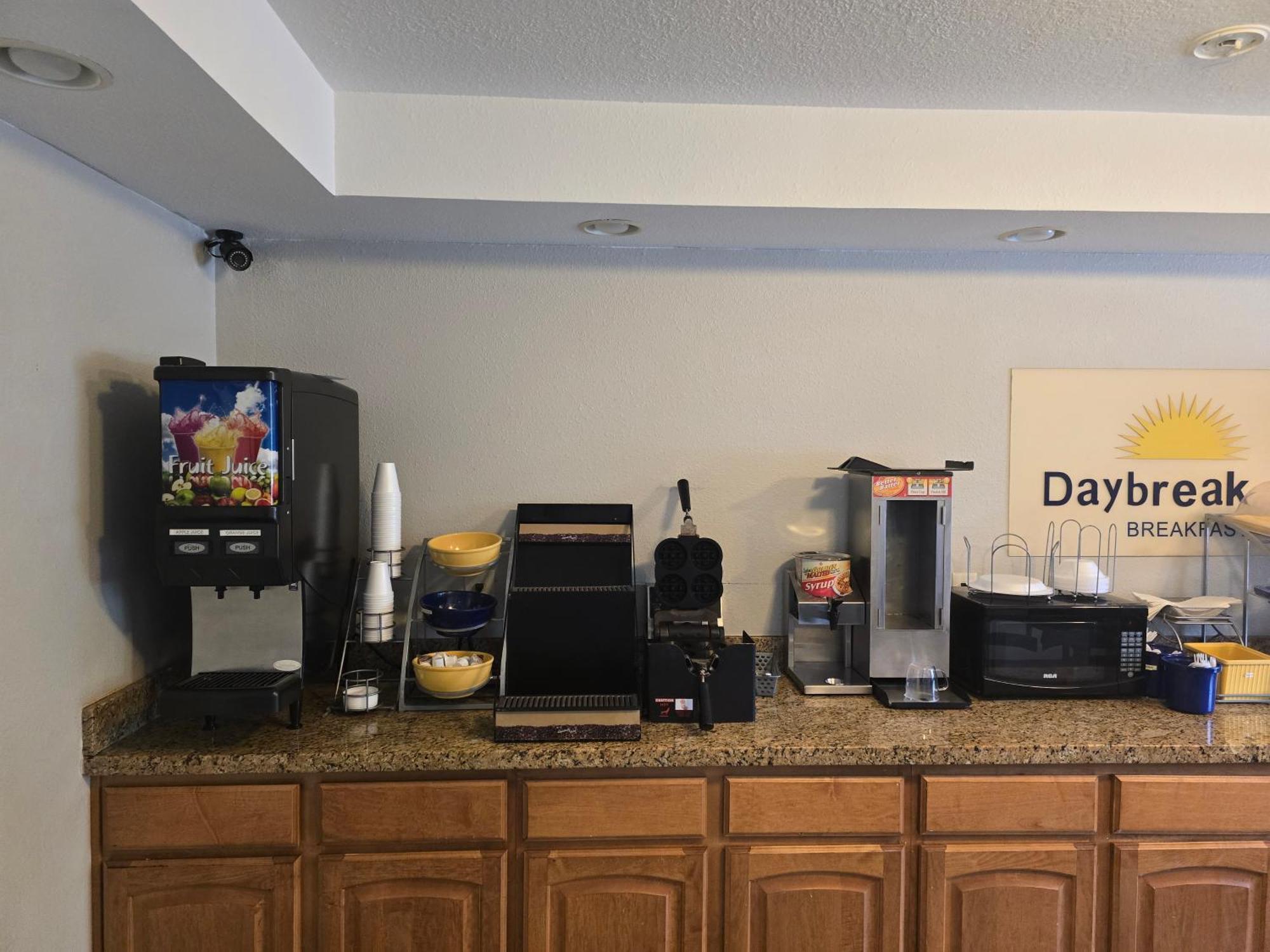 Clearfield Antelope Inn & Suites מראה חיצוני תמונה